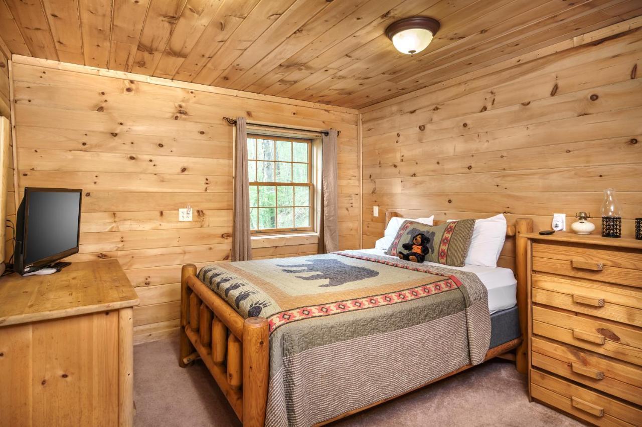 Glori'S Retreat, Game Room, 1089 Of Free Attraction Tickets For Each Paid Day, Dollywood And More Pigeon Forge Extérieur photo