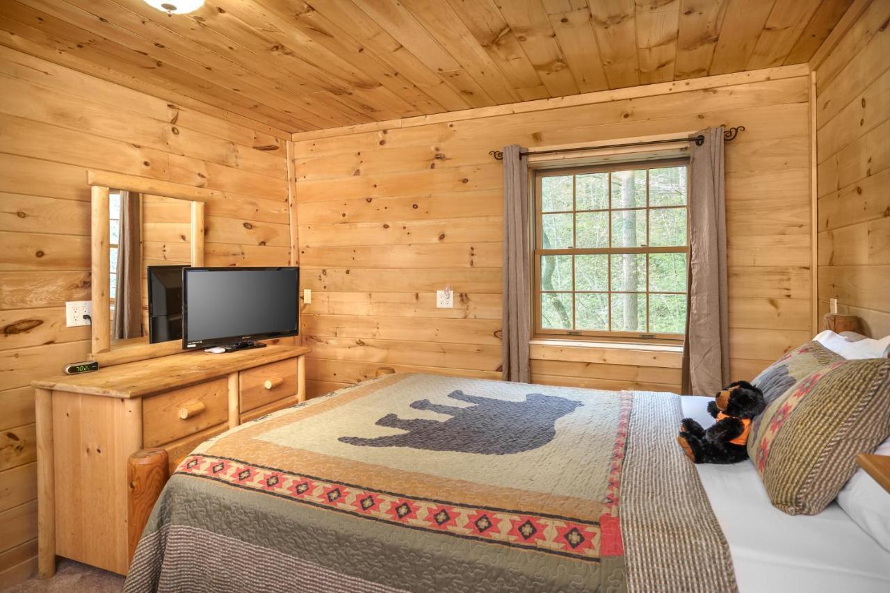 Glori'S Retreat, Game Room, 1089 Of Free Attraction Tickets For Each Paid Day, Dollywood And More Pigeon Forge Extérieur photo