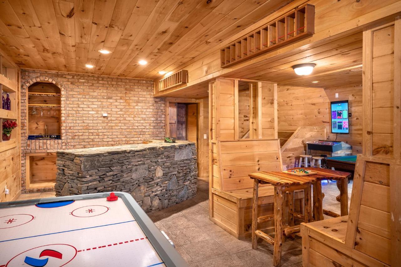 Glori'S Retreat, Game Room, 1089 Of Free Attraction Tickets For Each Paid Day, Dollywood And More Pigeon Forge Extérieur photo